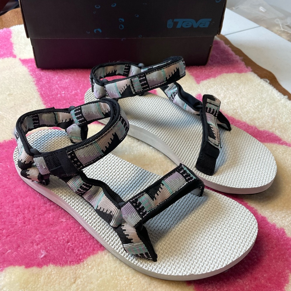 Teva Women's Original Universal Sandals in Vaporous Gray